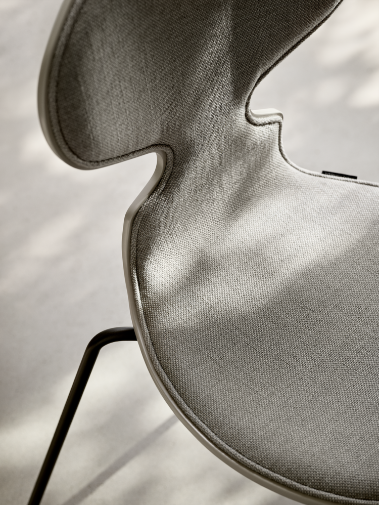 Ant™ 3101, Front upholstered — Fritz Hansen — Arne Jacobsen — FAIR